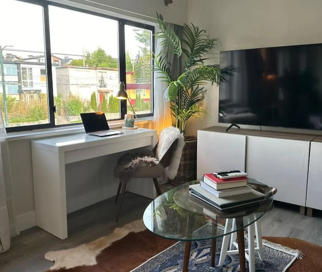 Charming Corner Villa Vancouver Holiday home